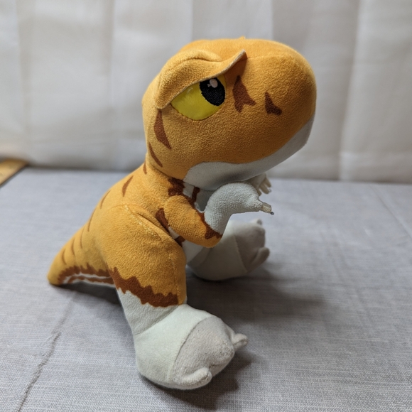 2022 Mattel Jurassic World Plush Stuffed Toy Dinosaur Orange ATROCIRAPTOR - Picture 11 of 13